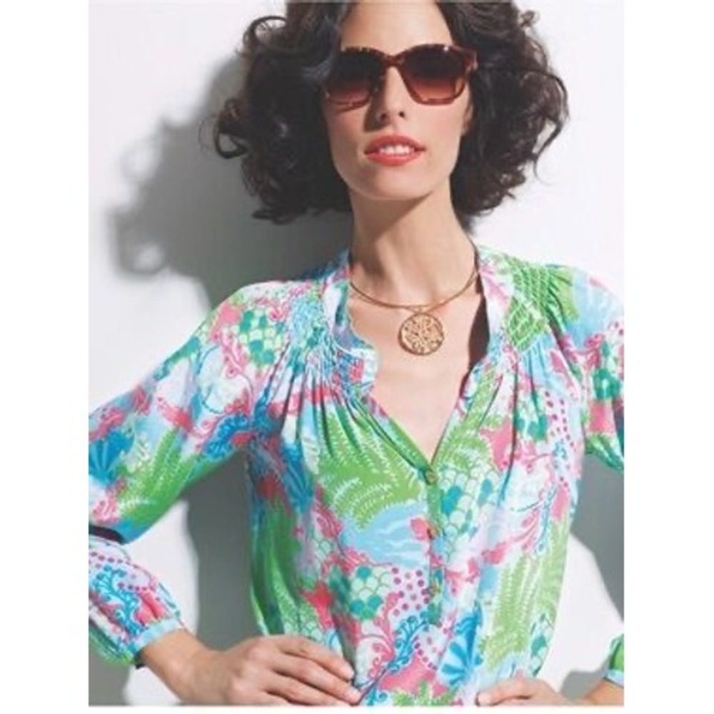 Lilly Pulitzer Silk Blouse Pink Green Tropical Smocked Neck Top Size 14 - Picture 9 of 9